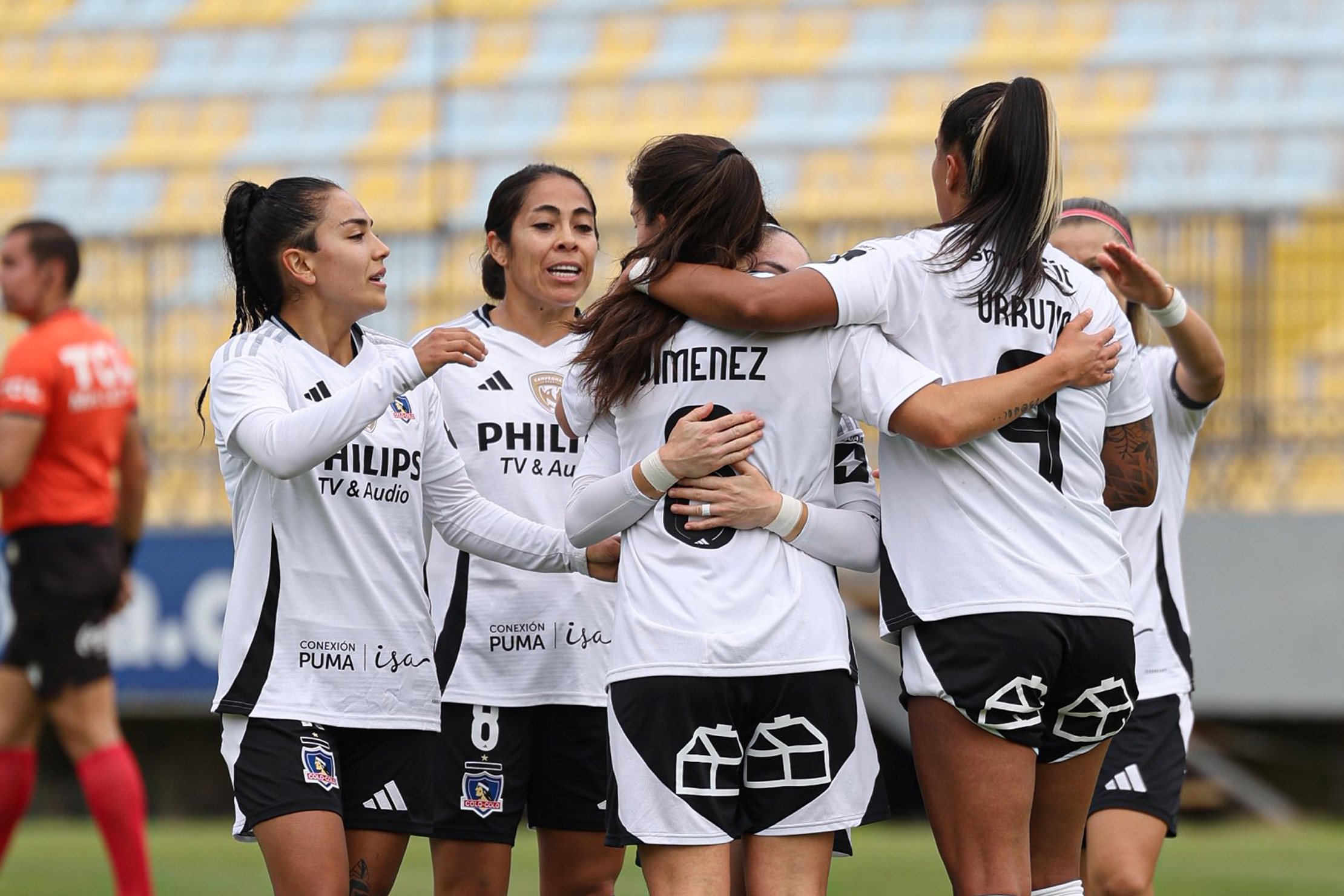 Colo Colo y la U siguen liderando el torneo Femenino