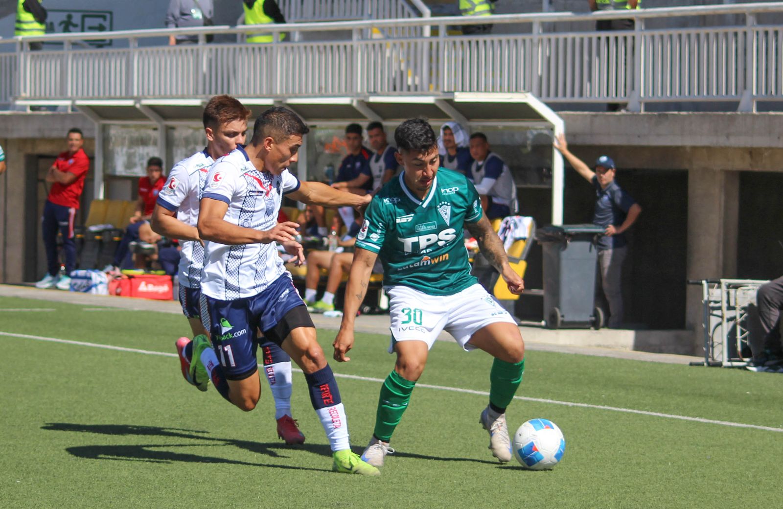 Santiago Wanderers igualó con Deportes Recoleta y se mantiene en la cima
