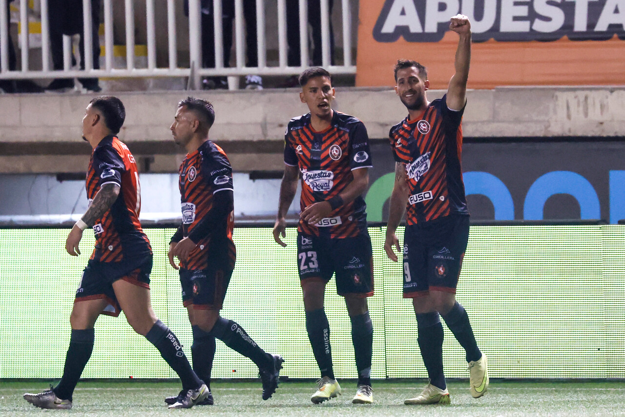 Limache vence a UDEC y vuelve al liderato