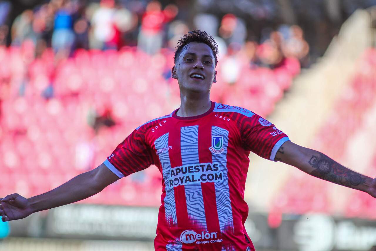 Unión La Calera complica a la U con el paso a semifinales