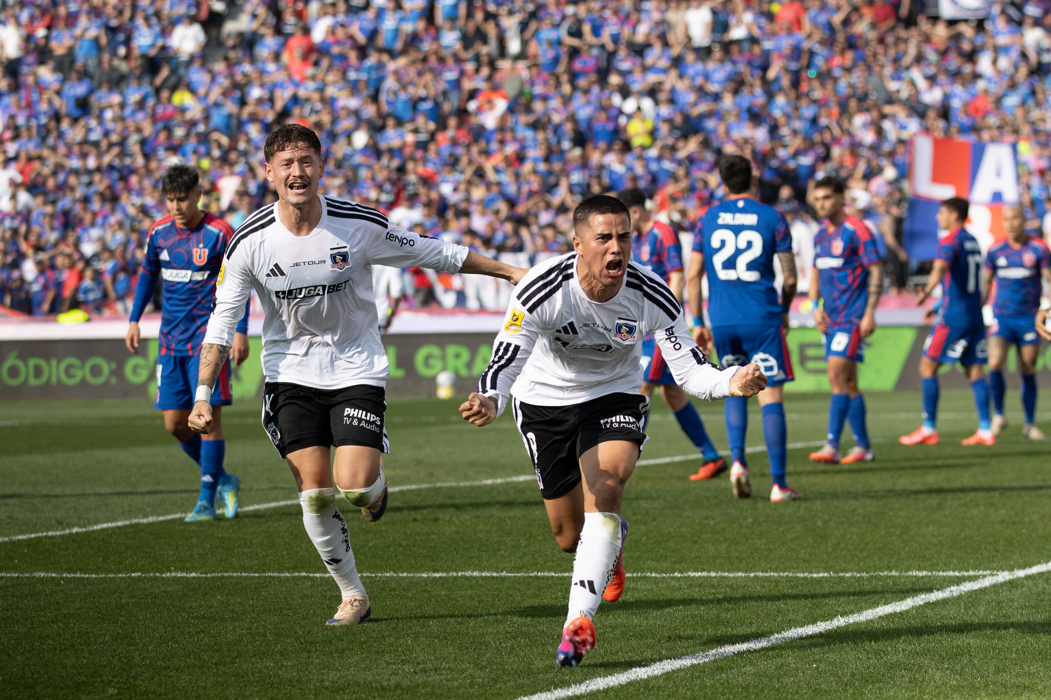 Colo Colo se quedó con el Superclásico 200
